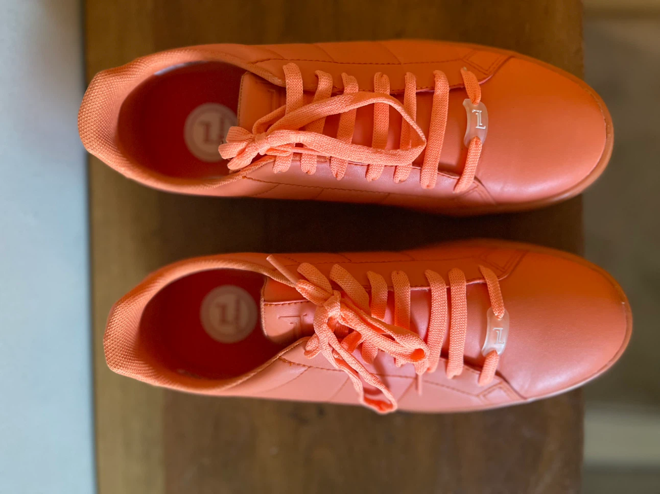Lobster coral color sneakers - photo 4