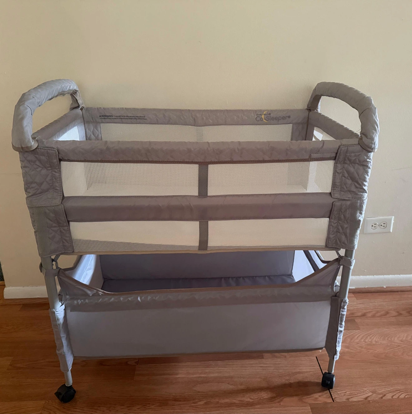 Arm's Reach Co-Sleeper Bassinet 🏈