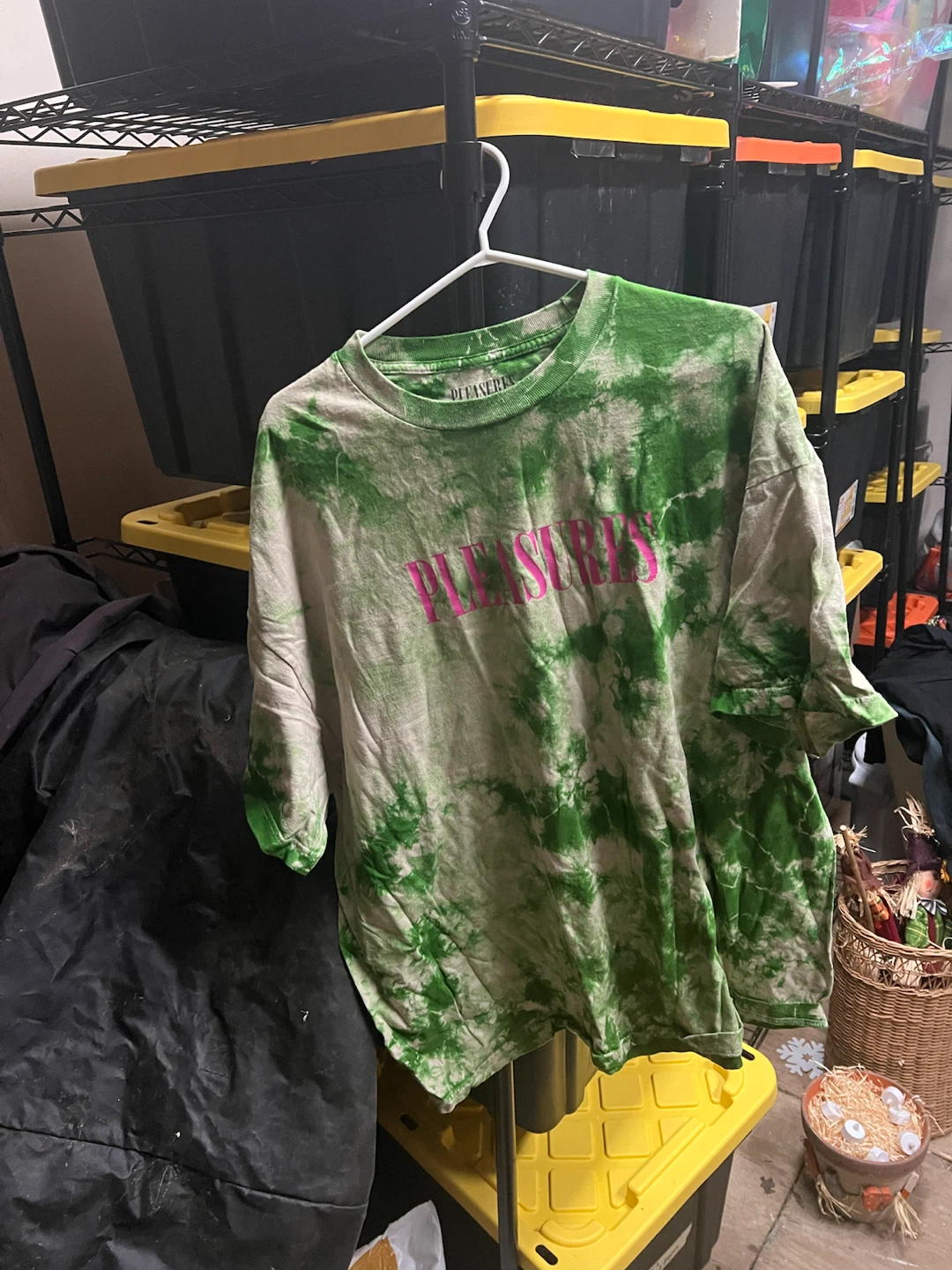 Pleasures Tie-Dye T-Shirt XXL 🏈