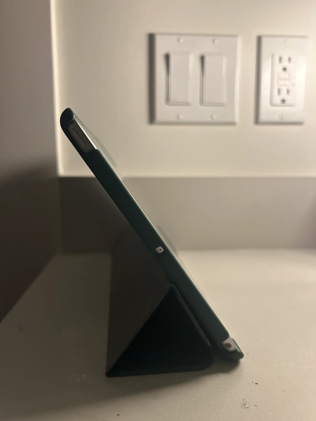 iPad 9th generation - photo 3
