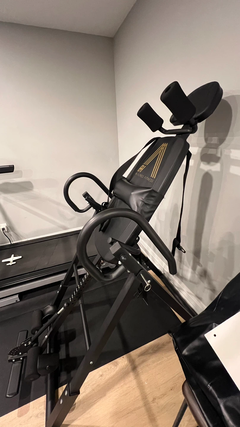 84 Acres Fitness Inversion Table - photo 2