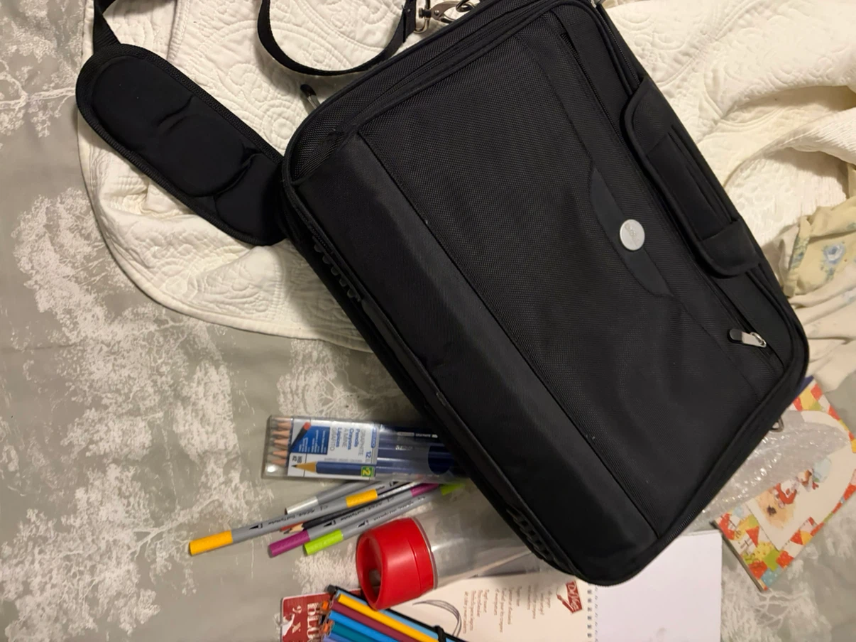 Dell Laptop Messenger Bag + Complete Stationery & Sketc - photo 4
