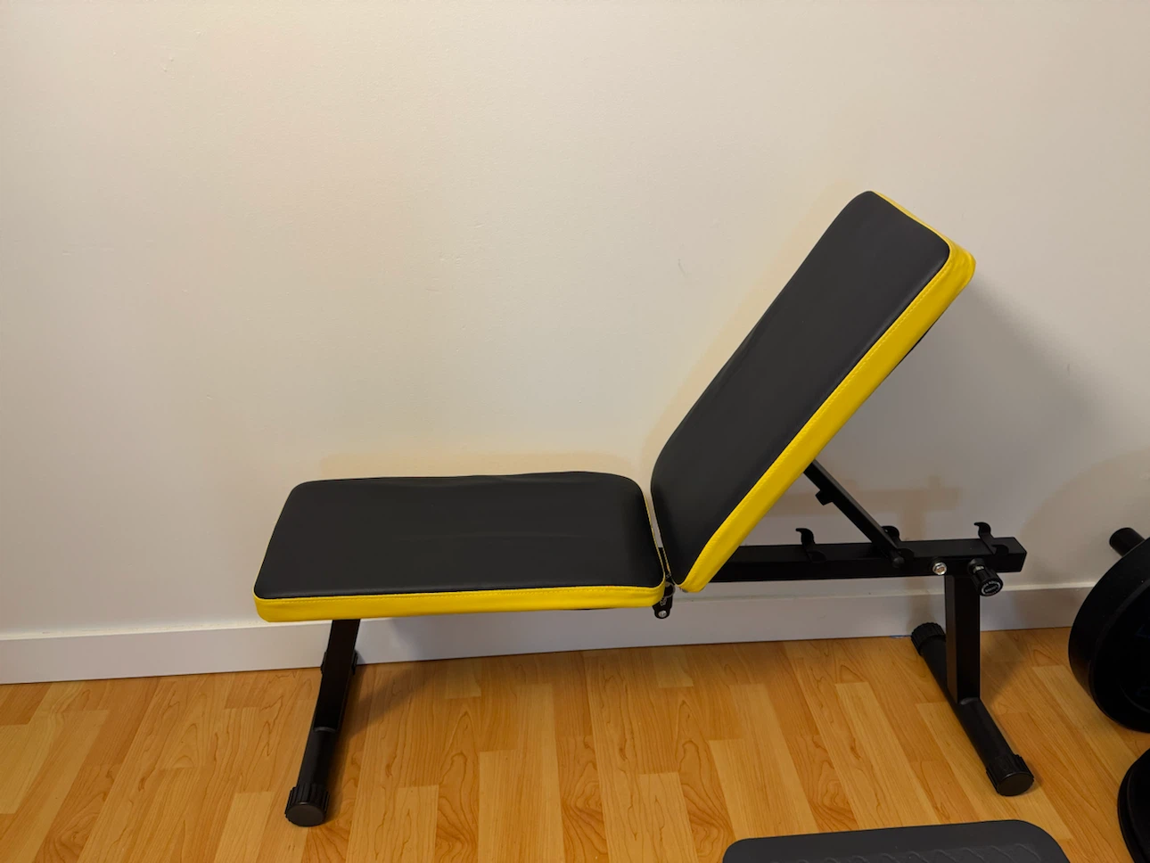 Adjustable workout bench - photo 2