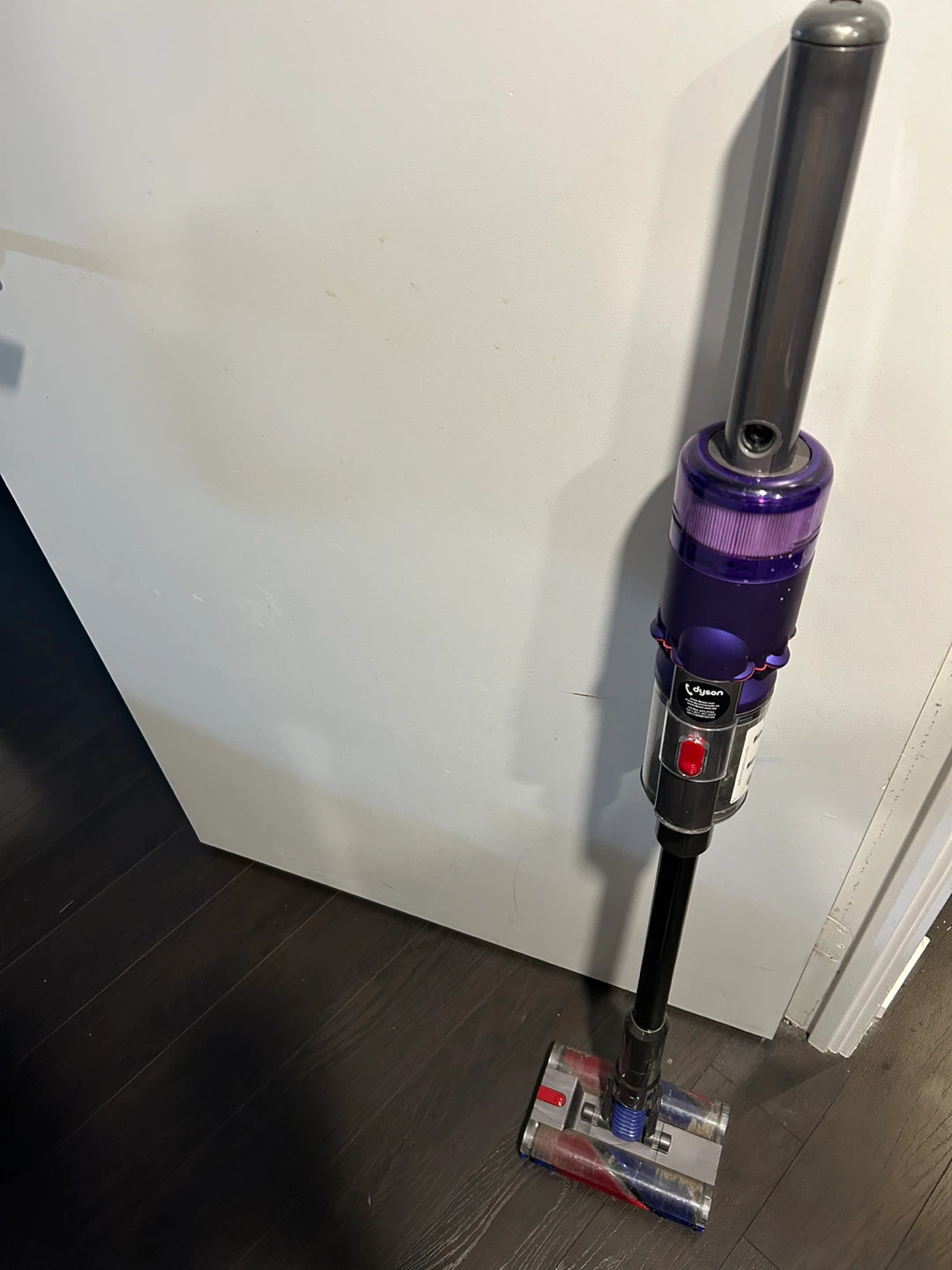 Dyson Cordless Vacuum and charger - photo 2