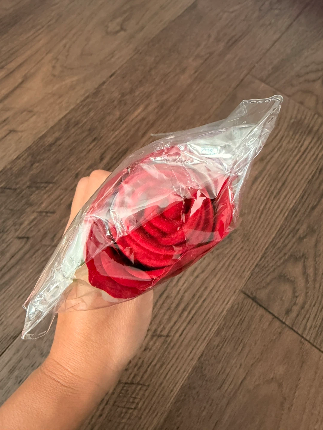 Red Rose Ring Box - Perfect for Proposals or Valentine’s Day! - photo 5