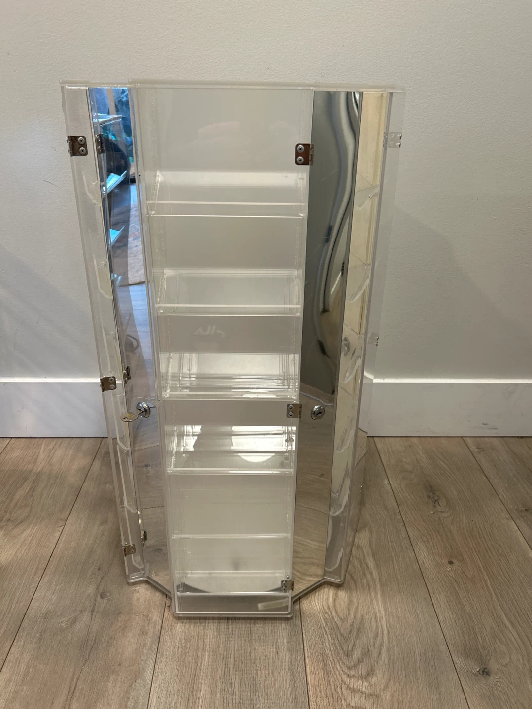 Clear Acrylic Rotating Storage organizer display - photo 3
