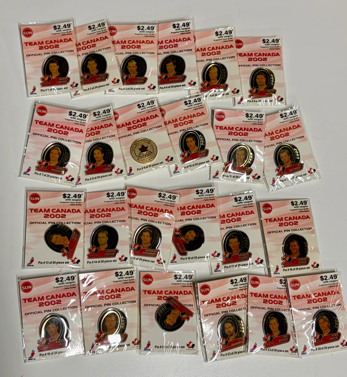 Team Canada 2002 Official Pin Collection Set - photo 2
