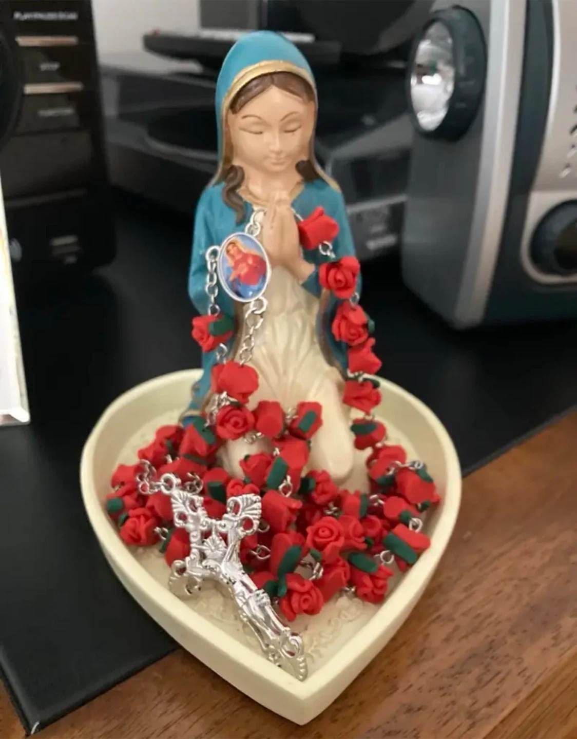 Virgin Mary Statue 🏈