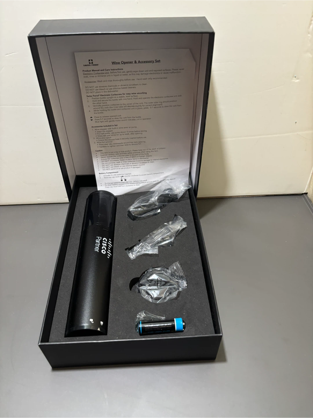 Swiss Force Electronic Wine Opener & 🏈 Accessory Set