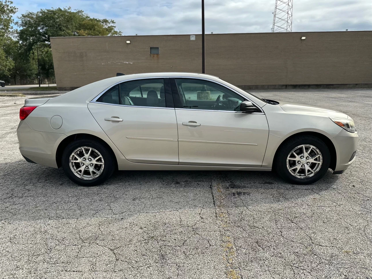 Chevrolet Malibu LS  Sedan