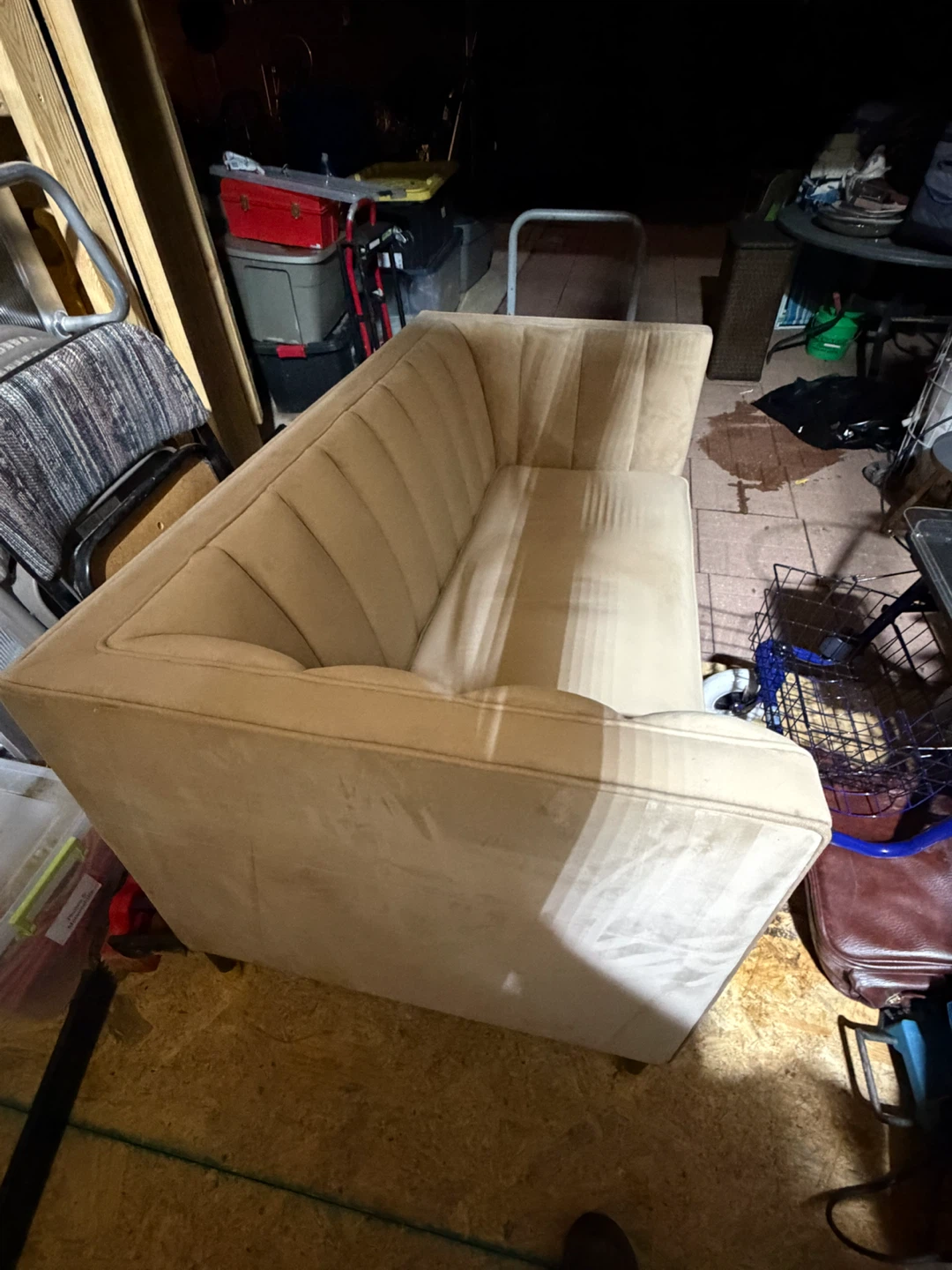 Velvet Channel-Tufted Sofa - photo 3