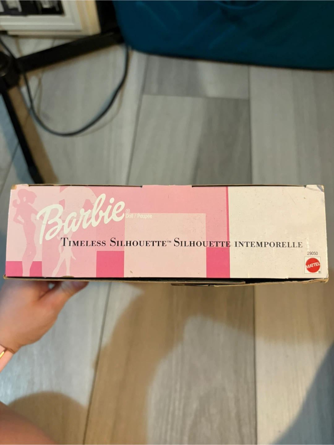 Mattel Barbie Timeless Silhouette Doll - photo 2