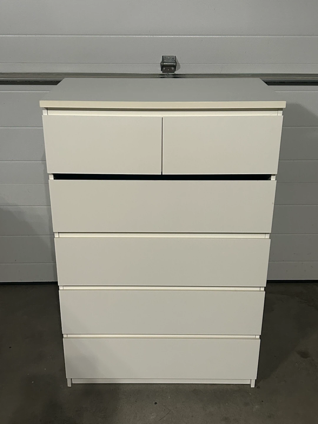 IKEA White dresser with 6 drawers