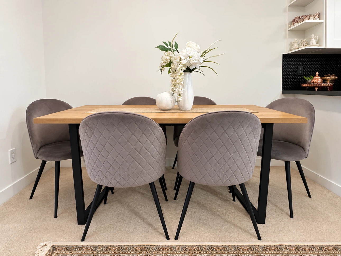 Like-New Modern 7-piece Dining Set