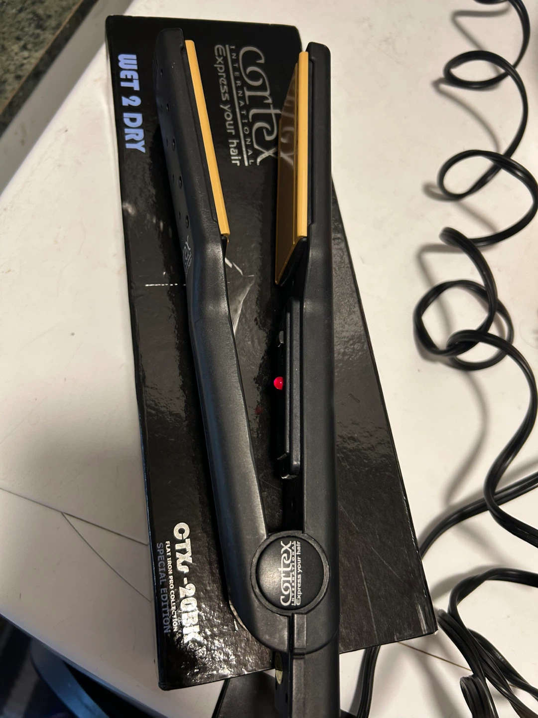 Cortex International Wet 2 Dry Flat Iron CTXs-20BK - photo 2