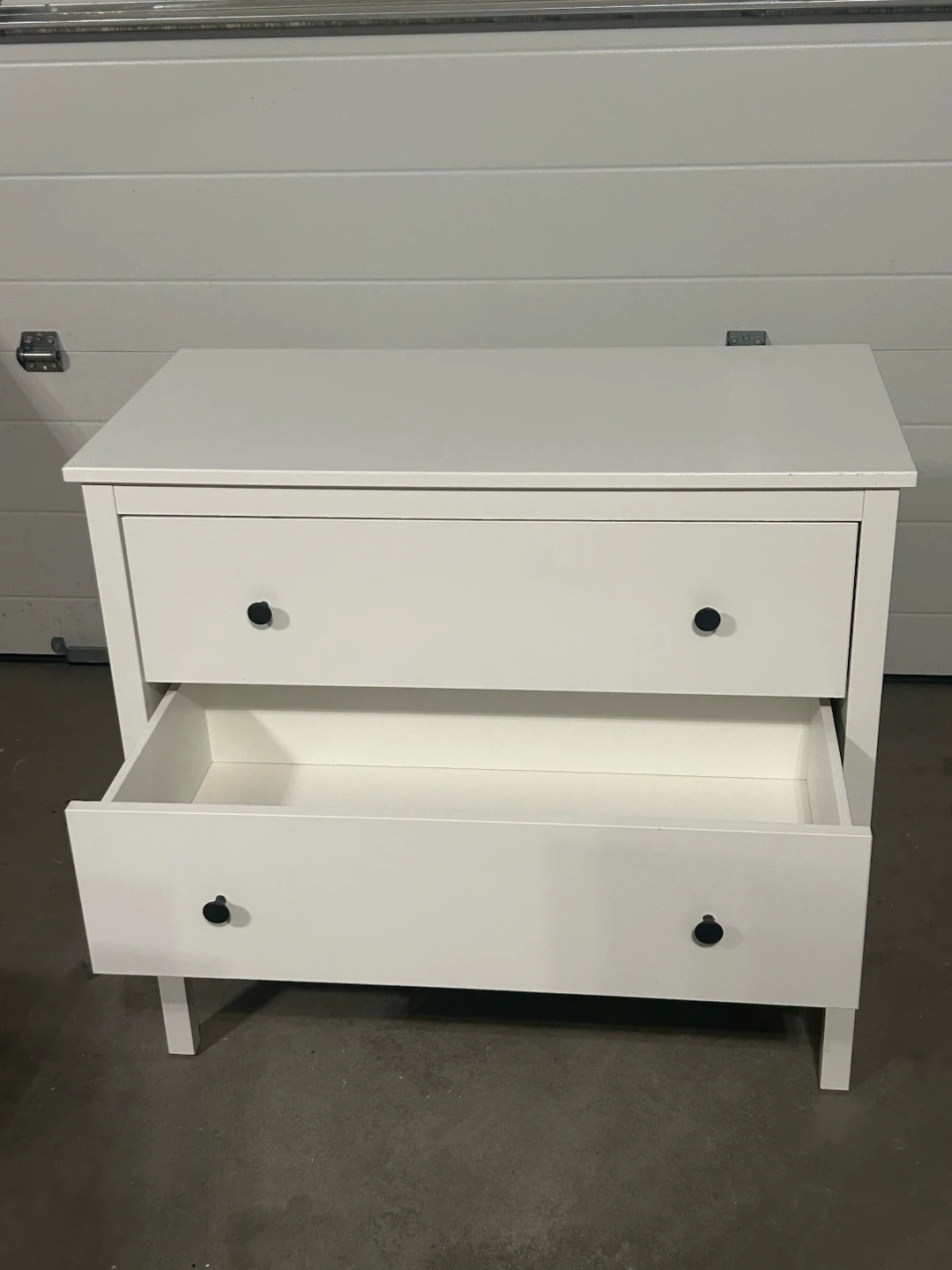 IKEA White 3-drawer dresser - photo 3