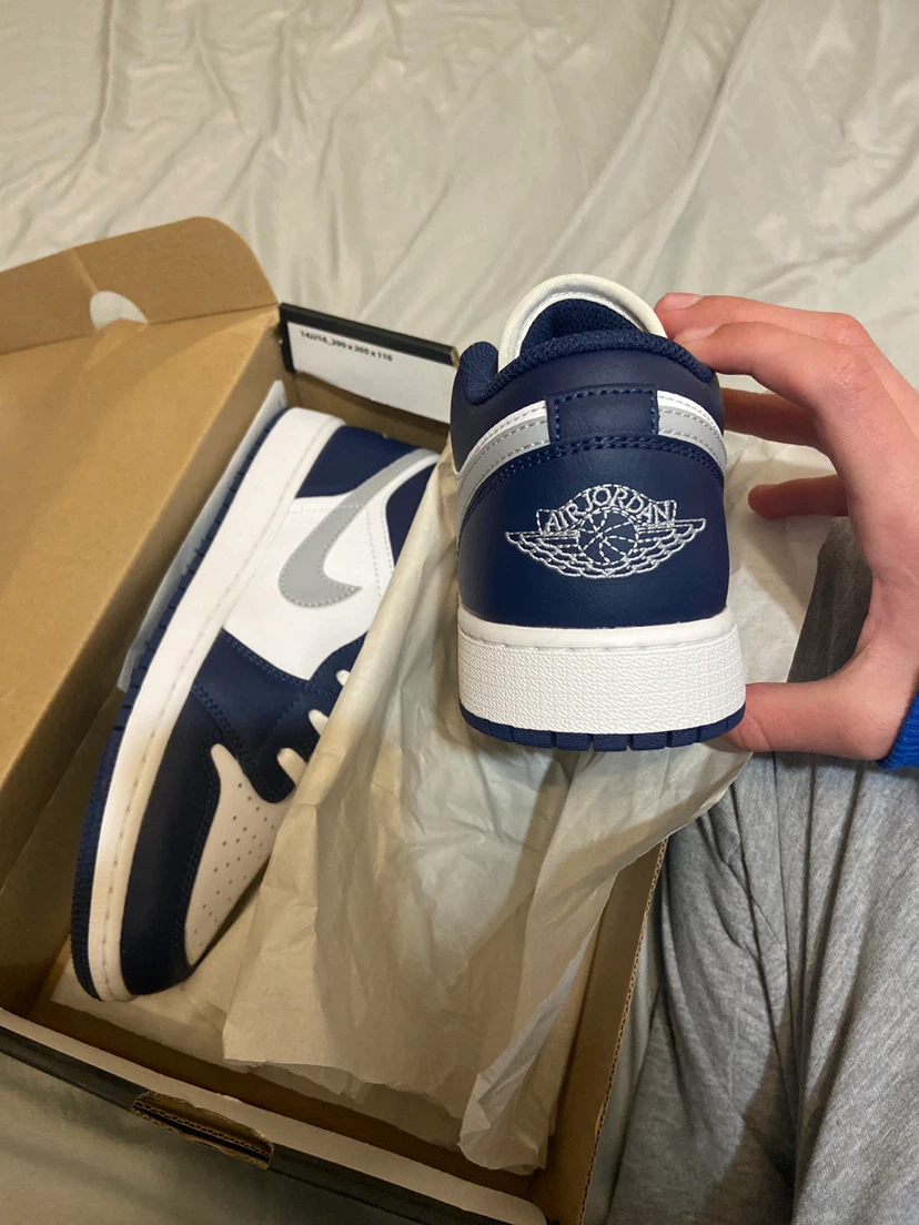 Air Jordan 1 Low Midnight Navy