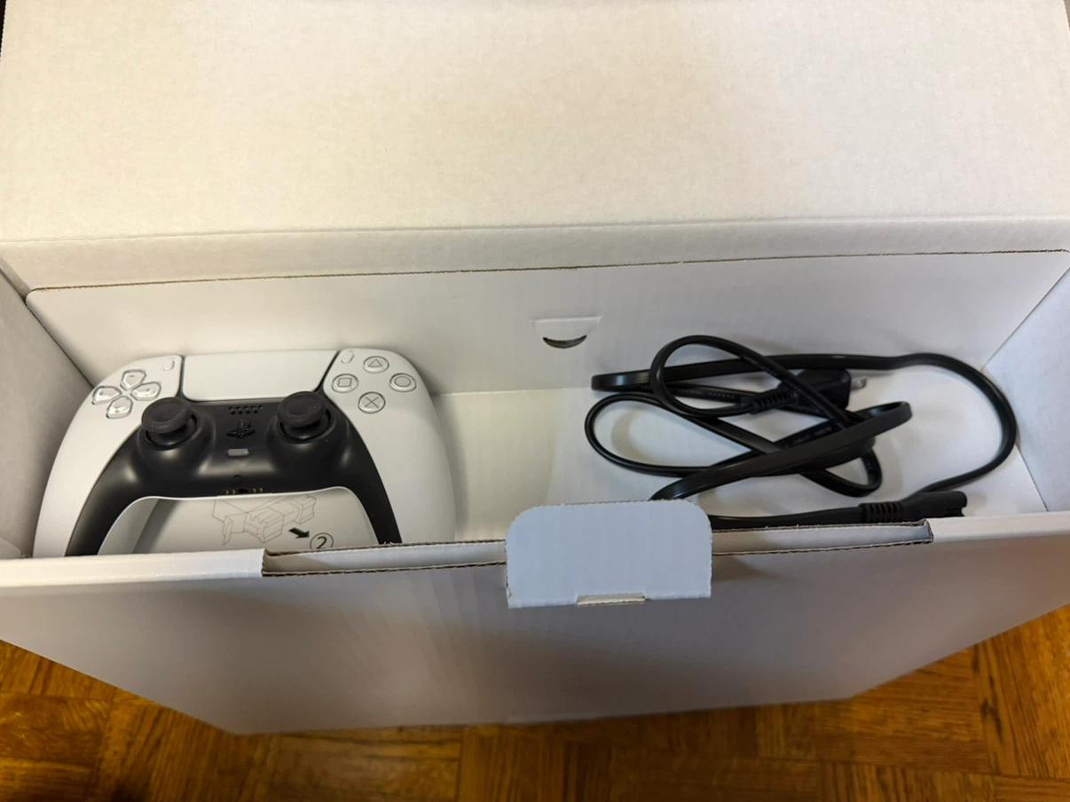 PlayStation 5 Digital Edition with Controller and Station - photo 5