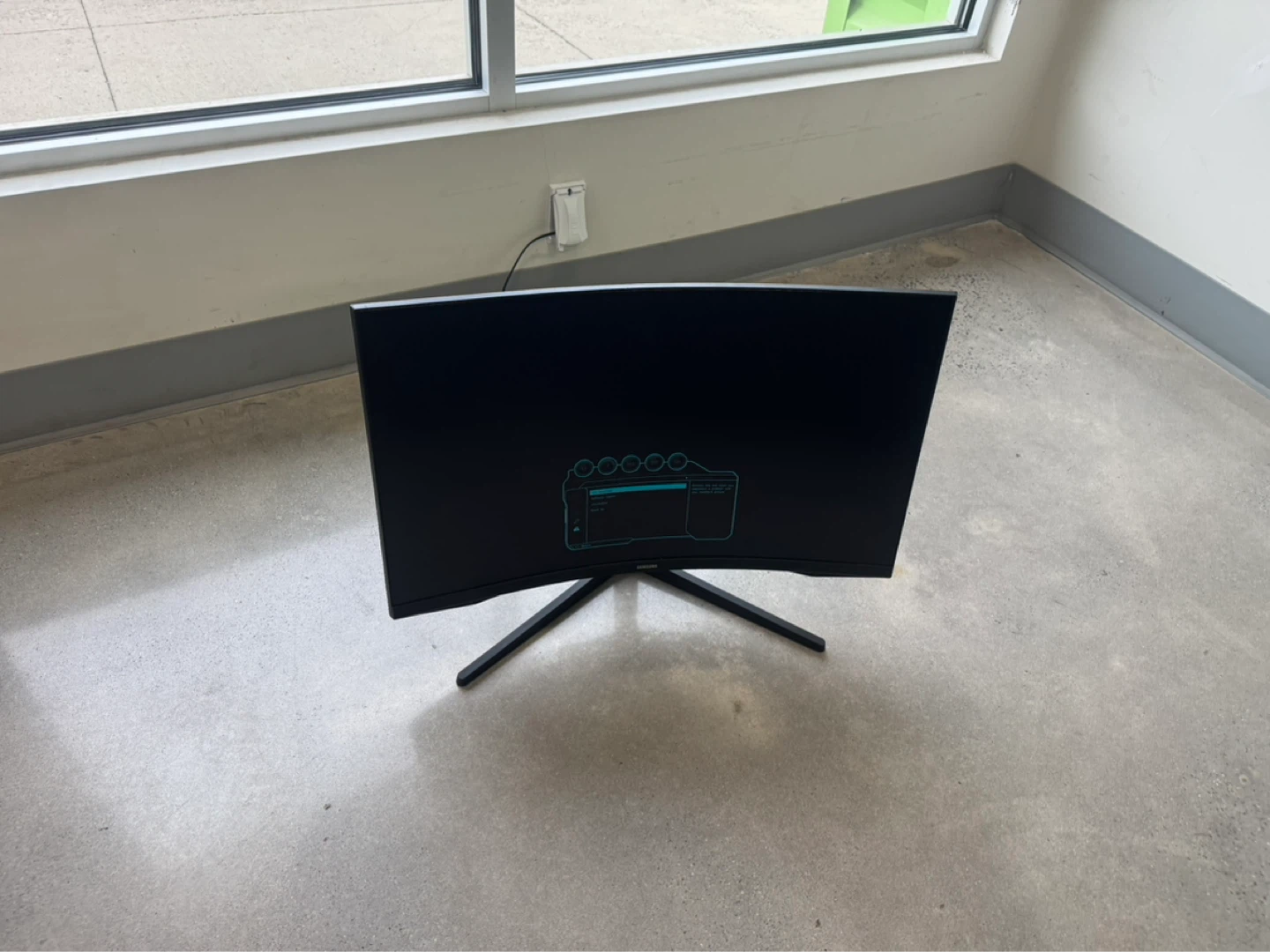 Samsung Curved Gaming Monitor - photo 4