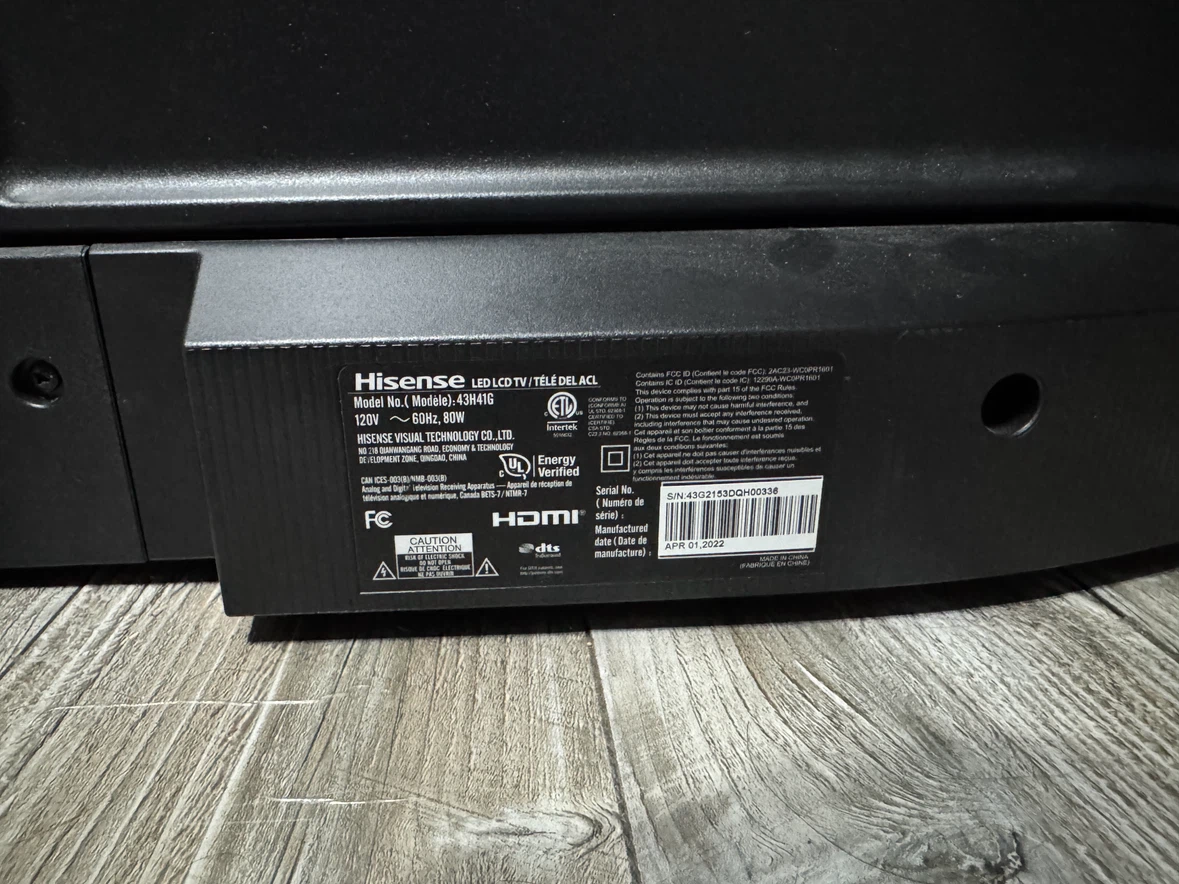 Hisense 43” Full HD Smart TV + Original  Remote - photo 5