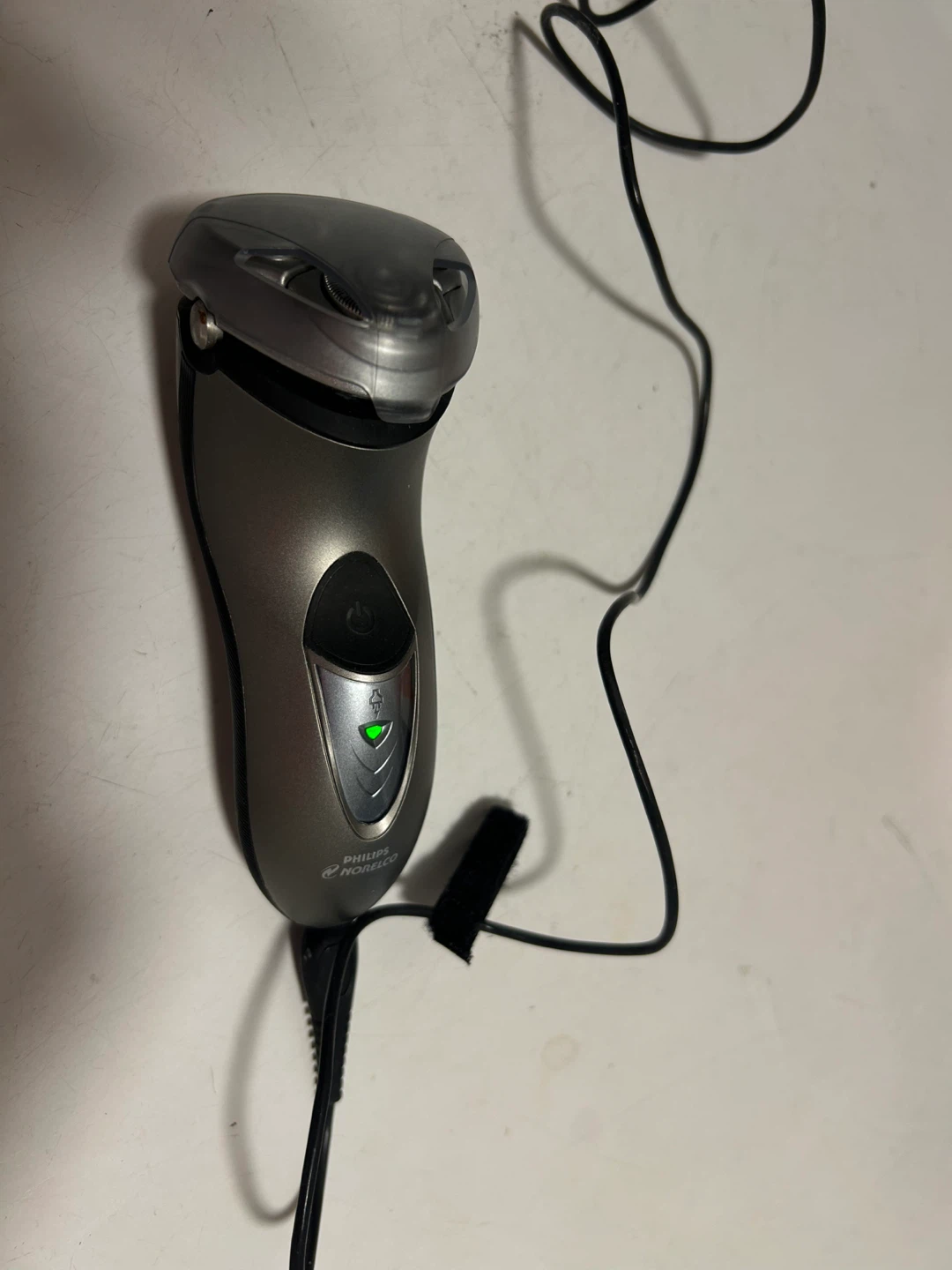 Philips Norelco Electric Shaver - photo 3