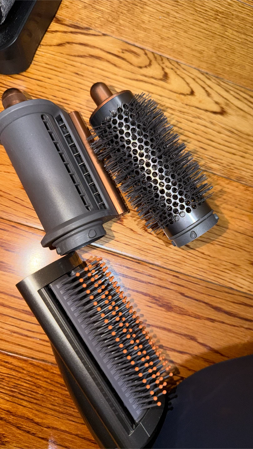 Dyson Airwrap Multi-Styler with Case - photo 3