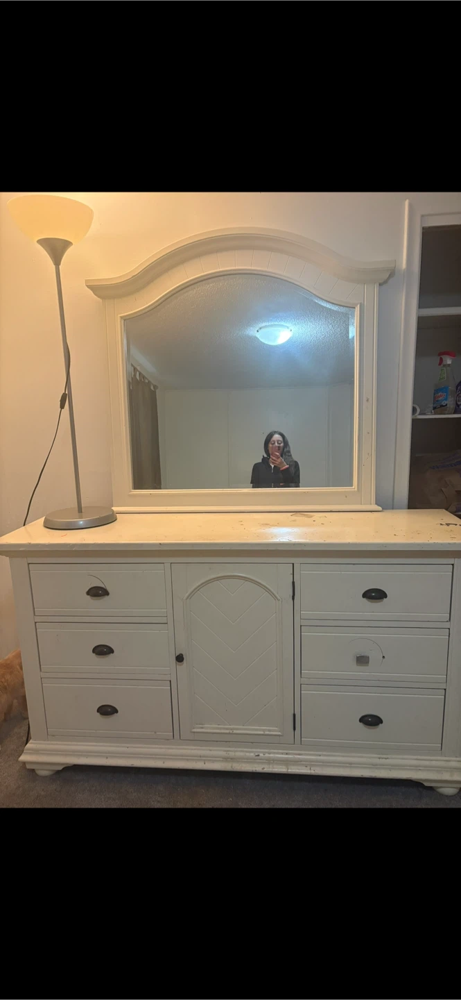 White Dresser with Mirror