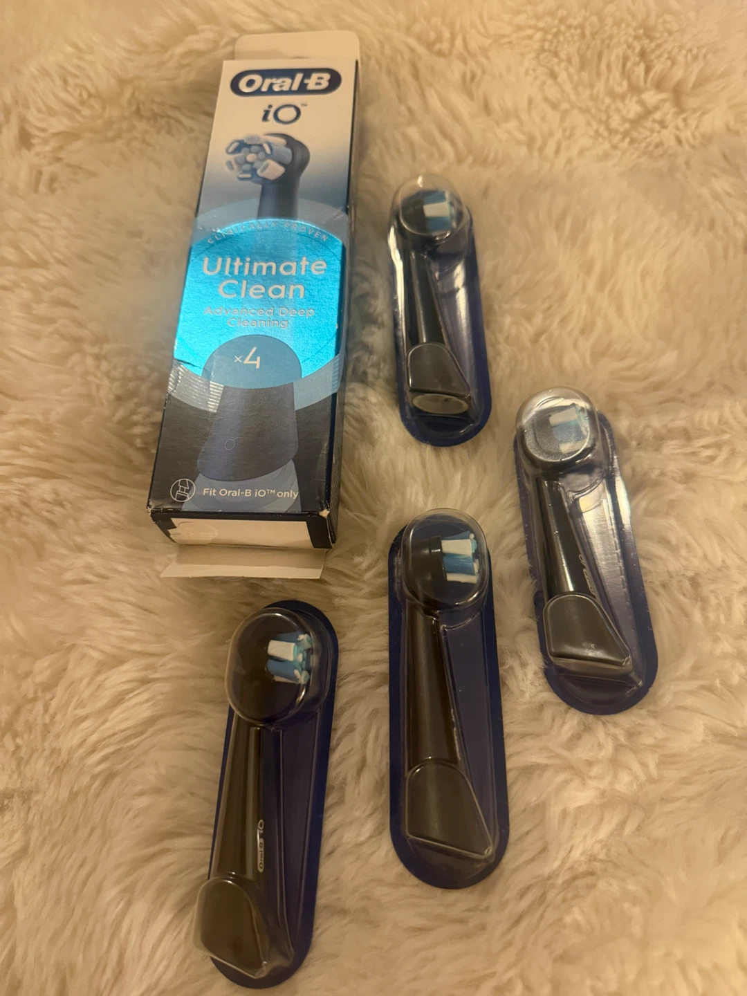 Oral-B iO Ultimate Clean Replacement Heads 4-Pack