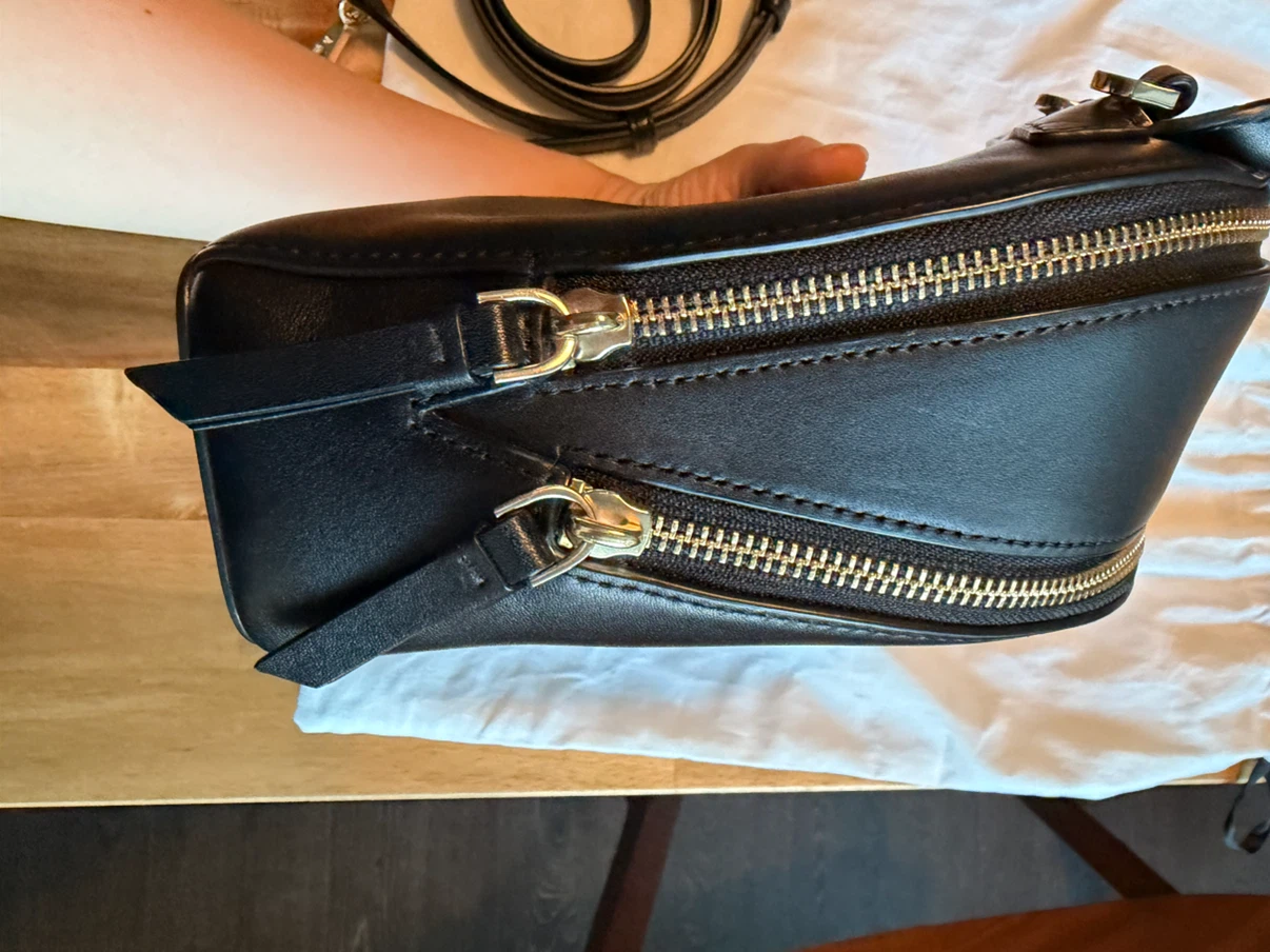 DKNY Black Mini Leather Crossbody - photo 3