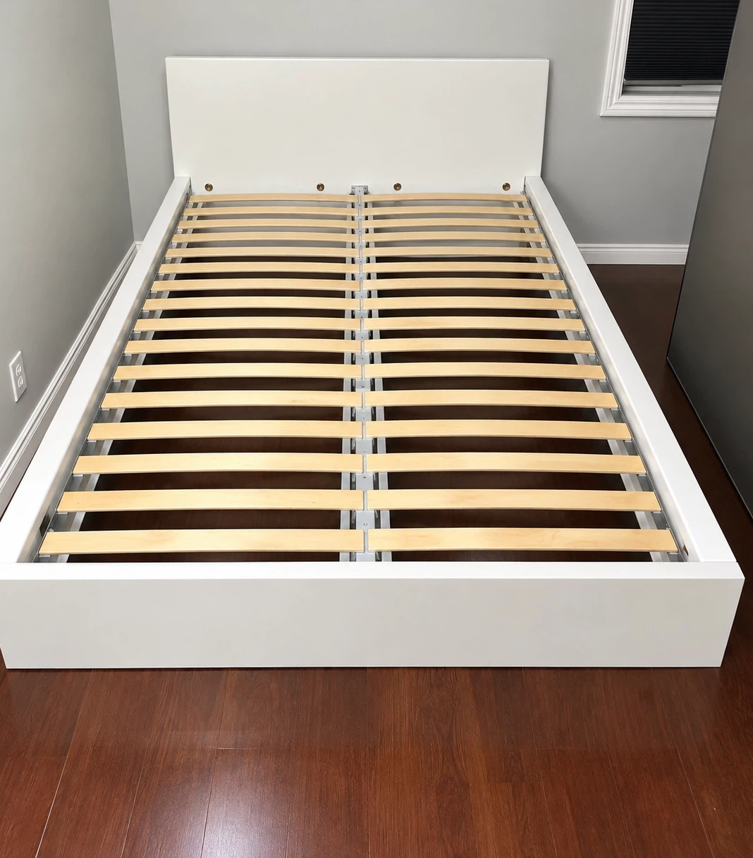 IKEA Queen Bed Frame - White - photo 5