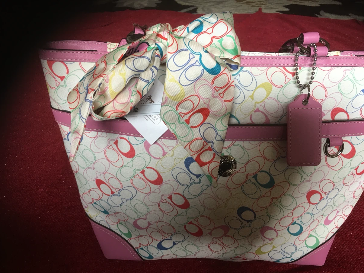 Brand new Coach Multi-coloured Logo Tote with Matching Wallet🏈 - photo 2