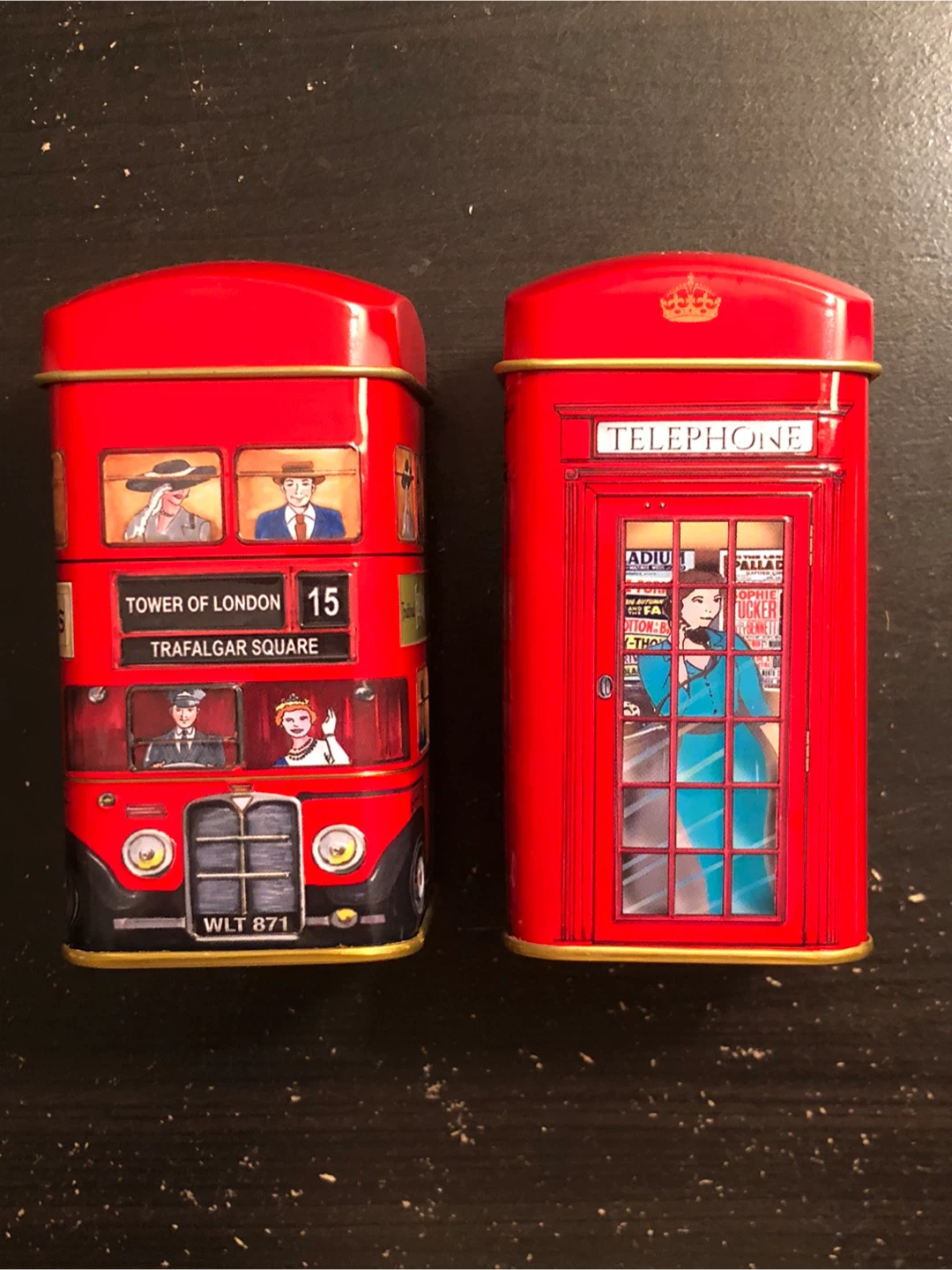 🏈Set of Two New English Teas London Themed Tins