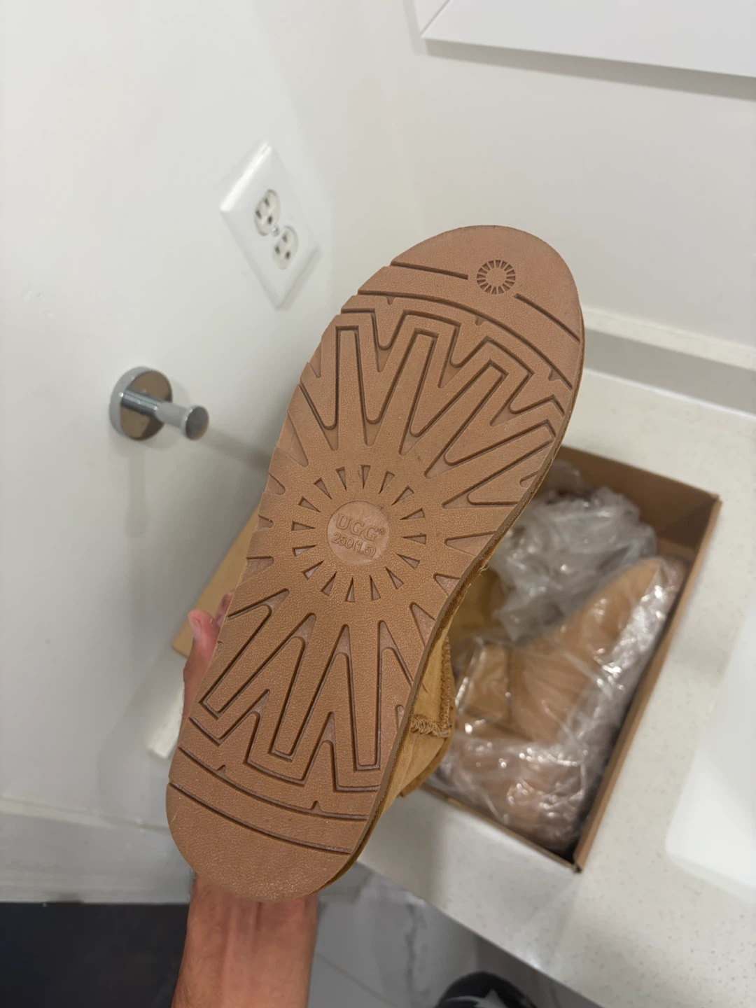 UGG Classic Ultra Mini Boots - photo 5