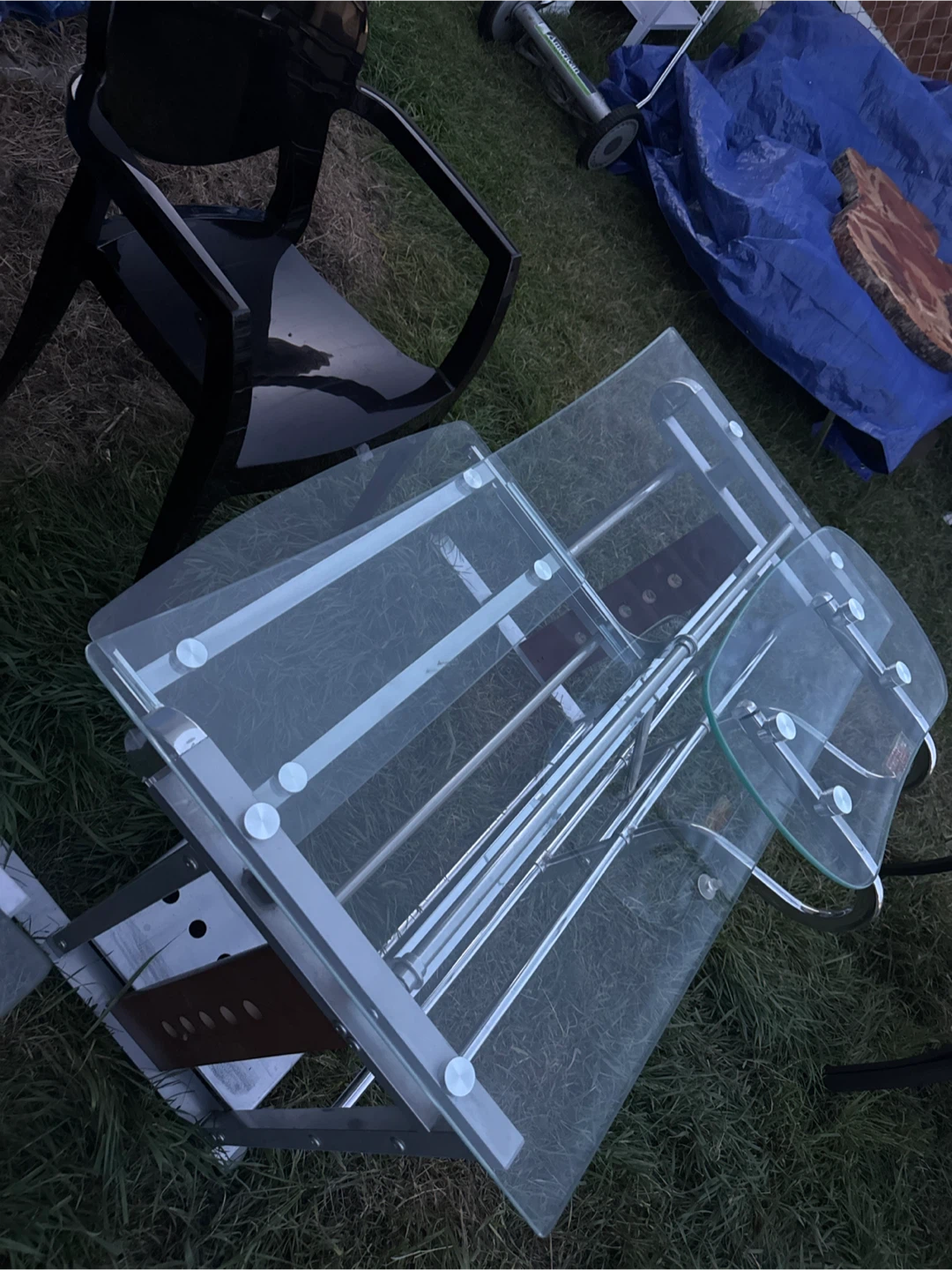 🏈 Modern Glass and Metal Desk - photo 2