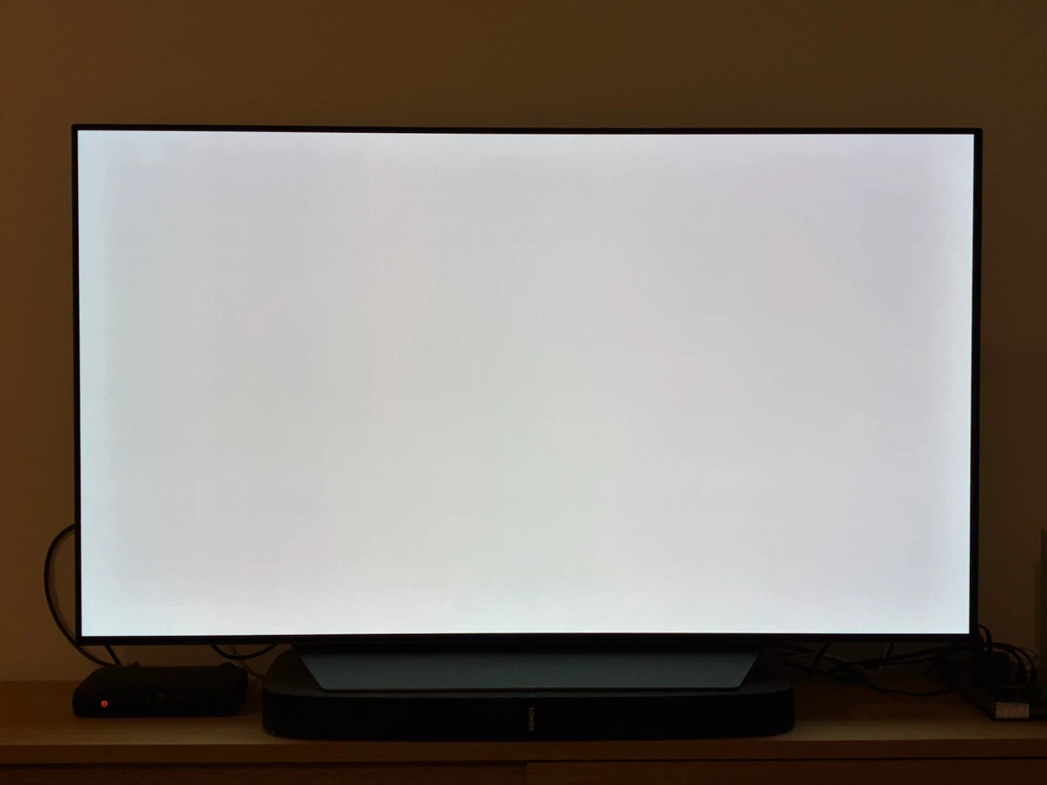 LG 55-inch OLED Smart TV - photo 2