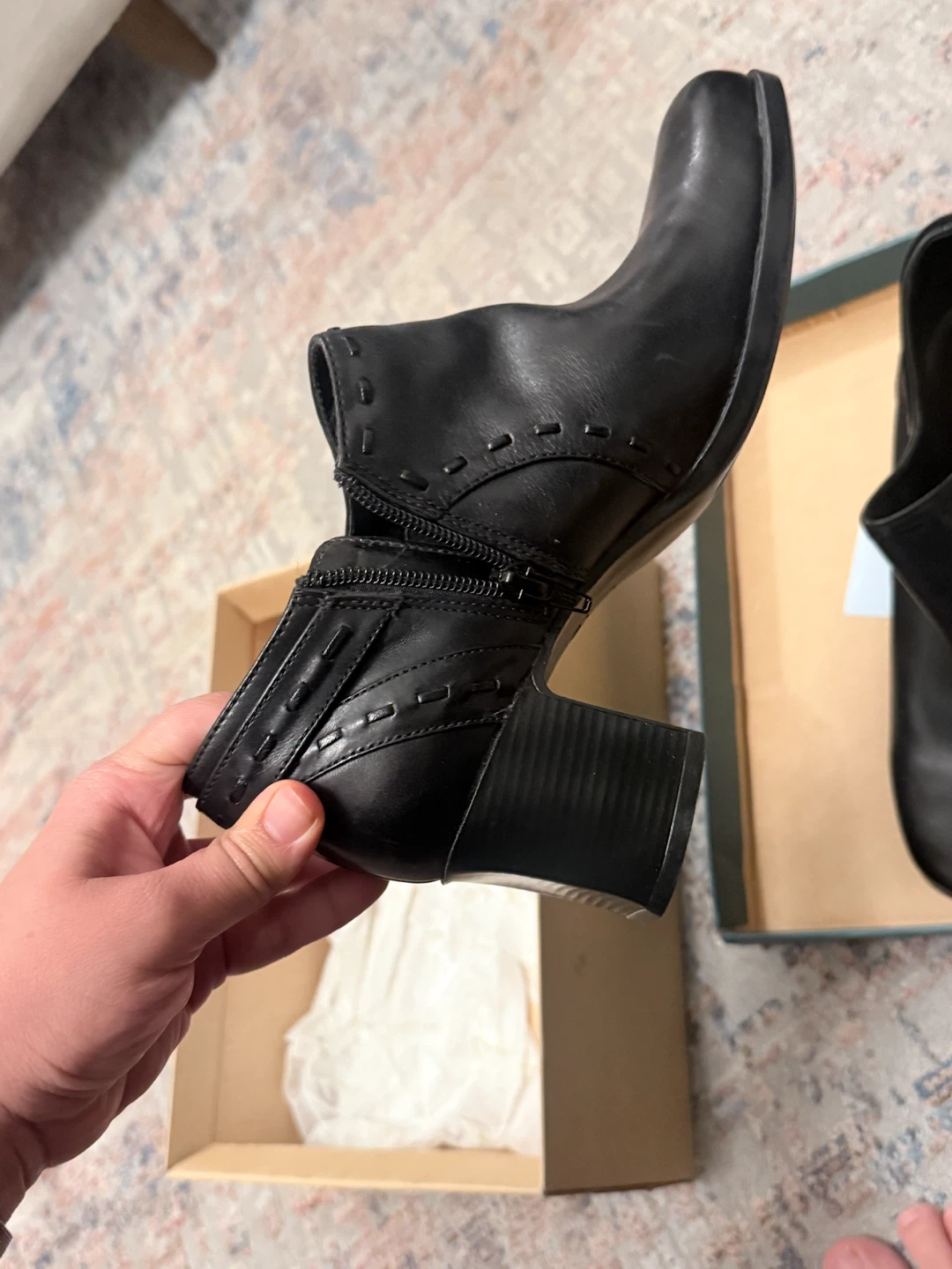 Clarks Black Leather Ankle Boots Size 8M