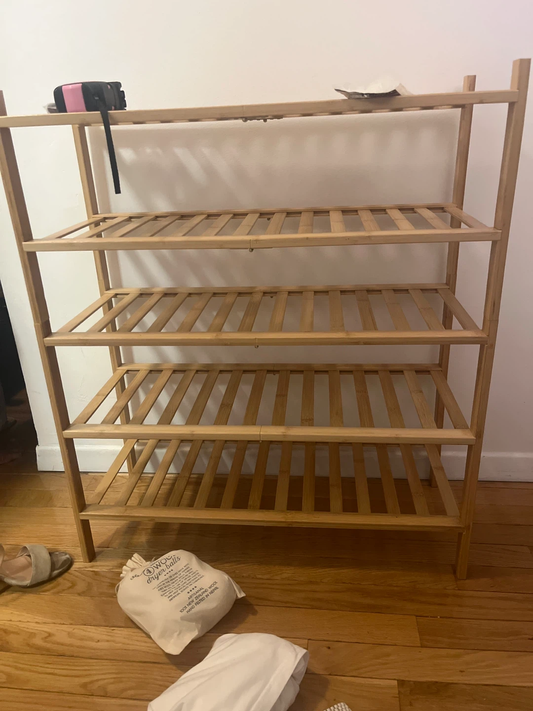 Shoe rack for entryway