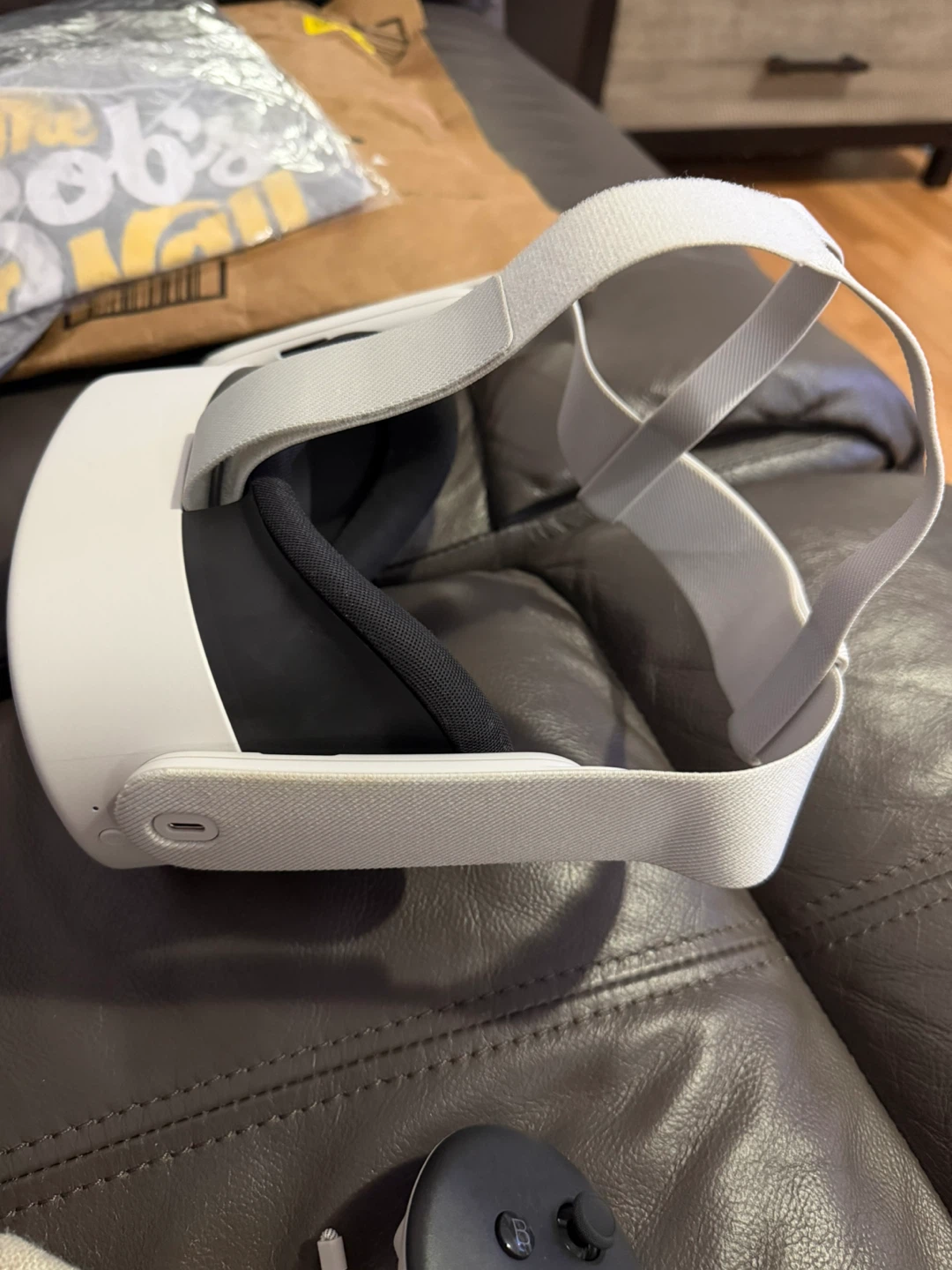 Meta Quest 3s VR Headset 128 gb - photo 3