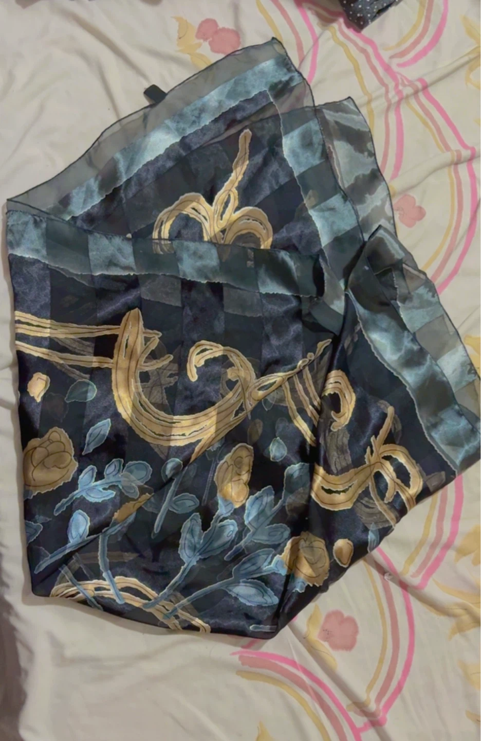 Black and gold floral silk scarf 🏈