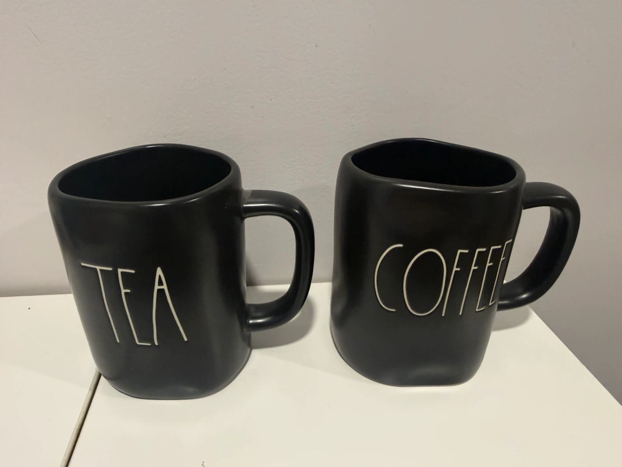 🏈 Rae Dunn Tea and Coffee Mugs