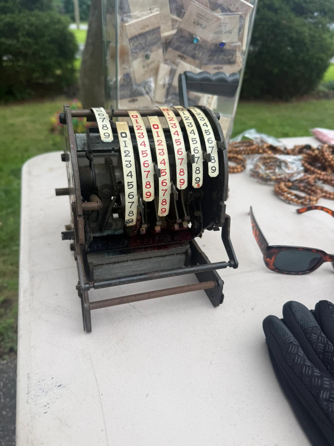 🏈 Vintage Mechanical Numbering Machine