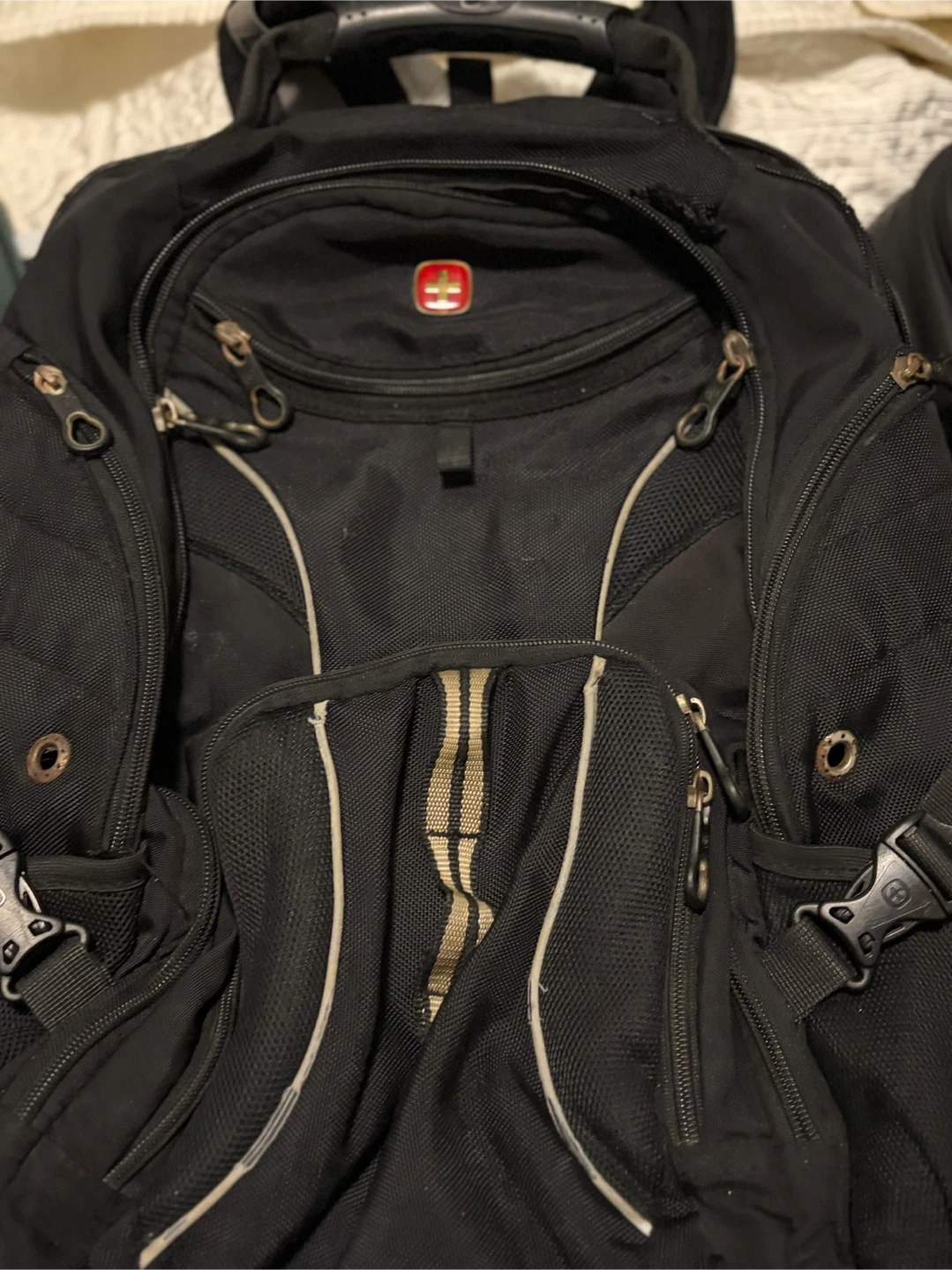 SwissGear Black Backpack - photo 3