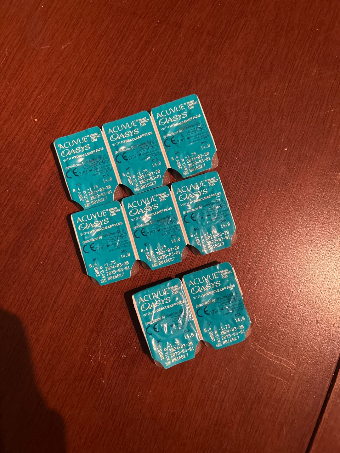Acuvue Oasys contact lenses -1.75 - photo 3