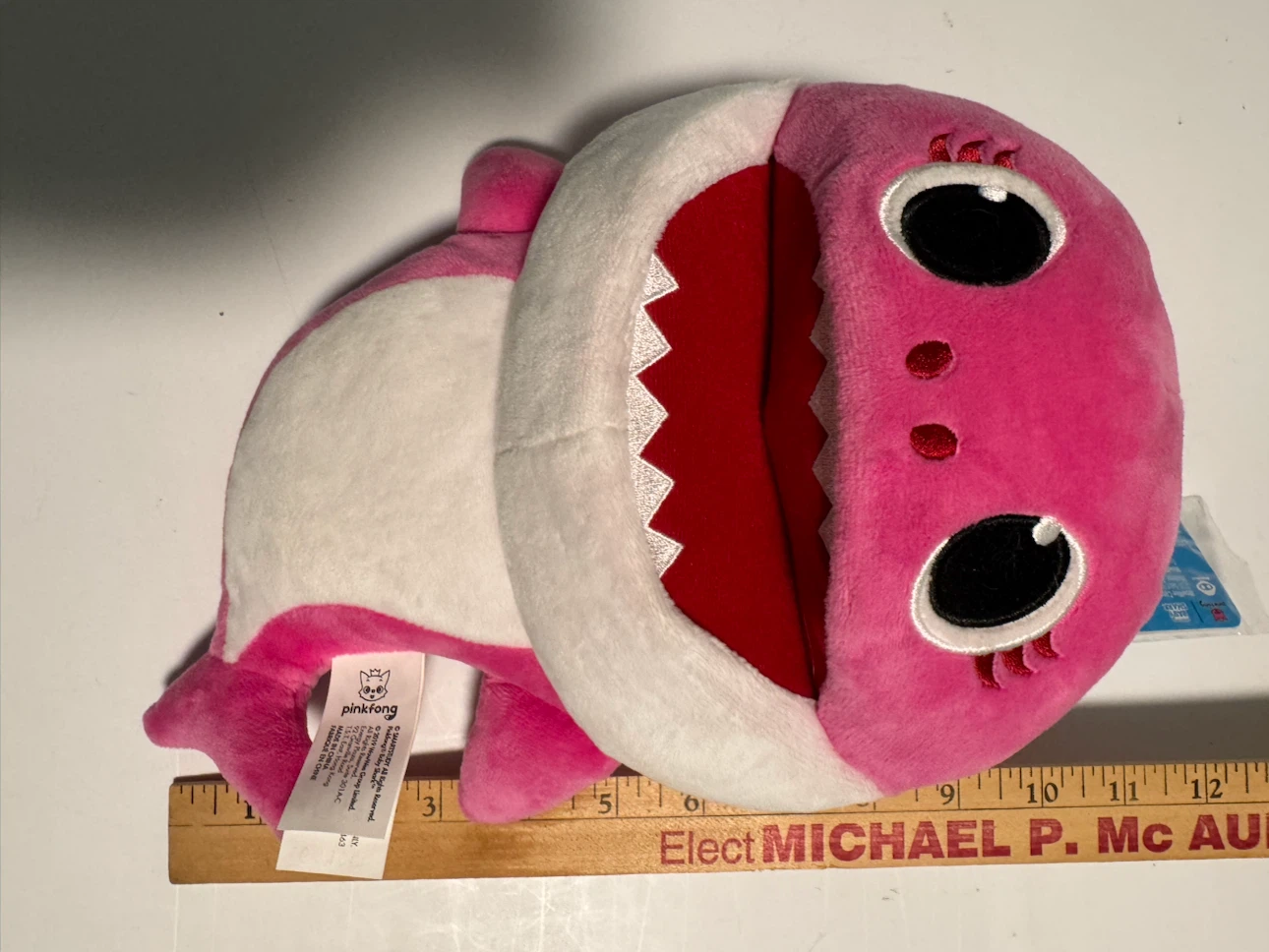Pinkfong Baby Shark Mommy Shark Song Puppet - photo 4