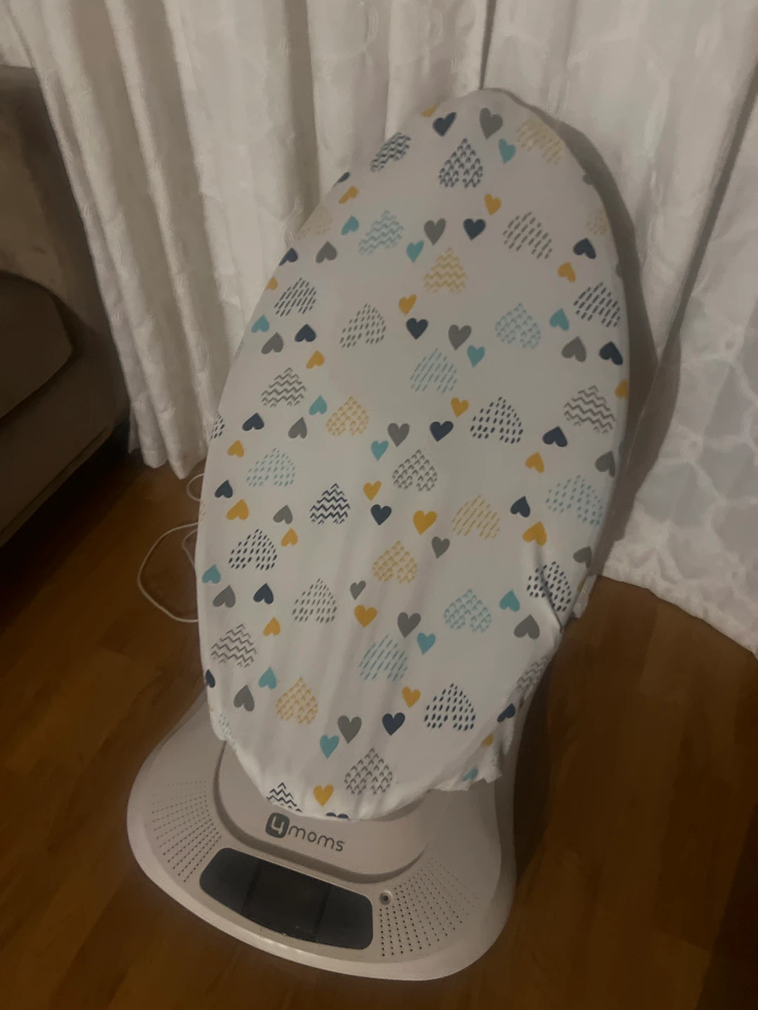 4moms MamaRoo Baby Swing 🏈
