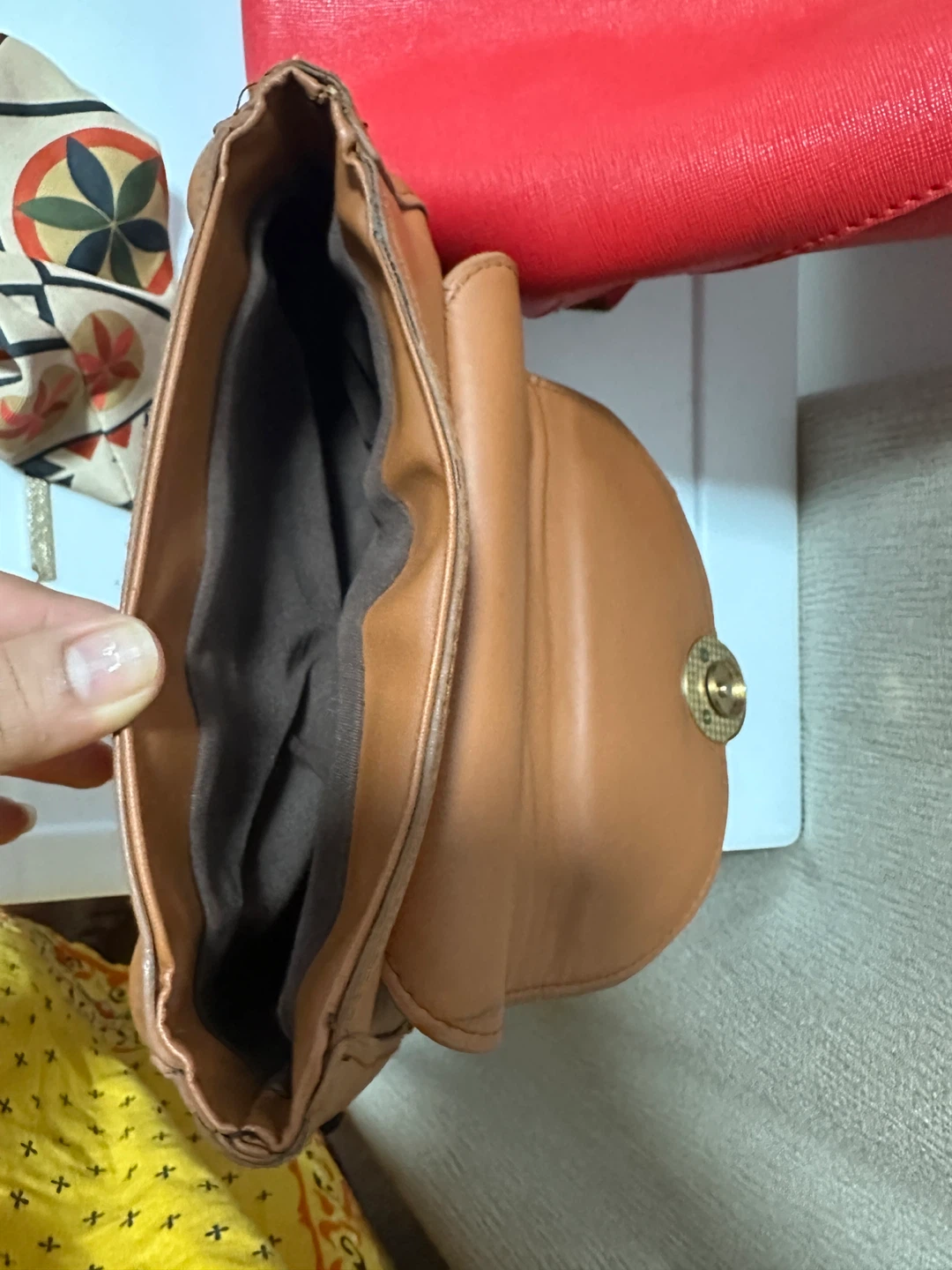 Two Assorted Handbags - photo 3