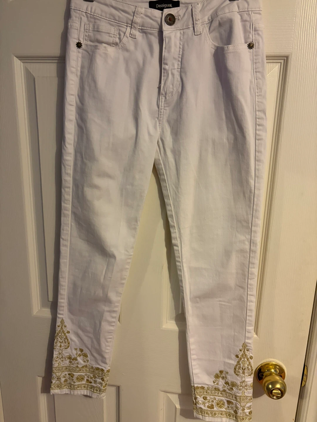 Desigual White Embroidered Pants 🏈
