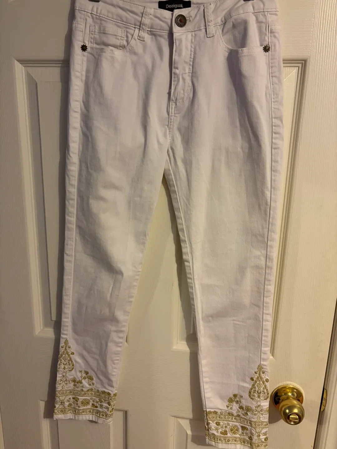 Desigual White Embroidered Pants 🏈