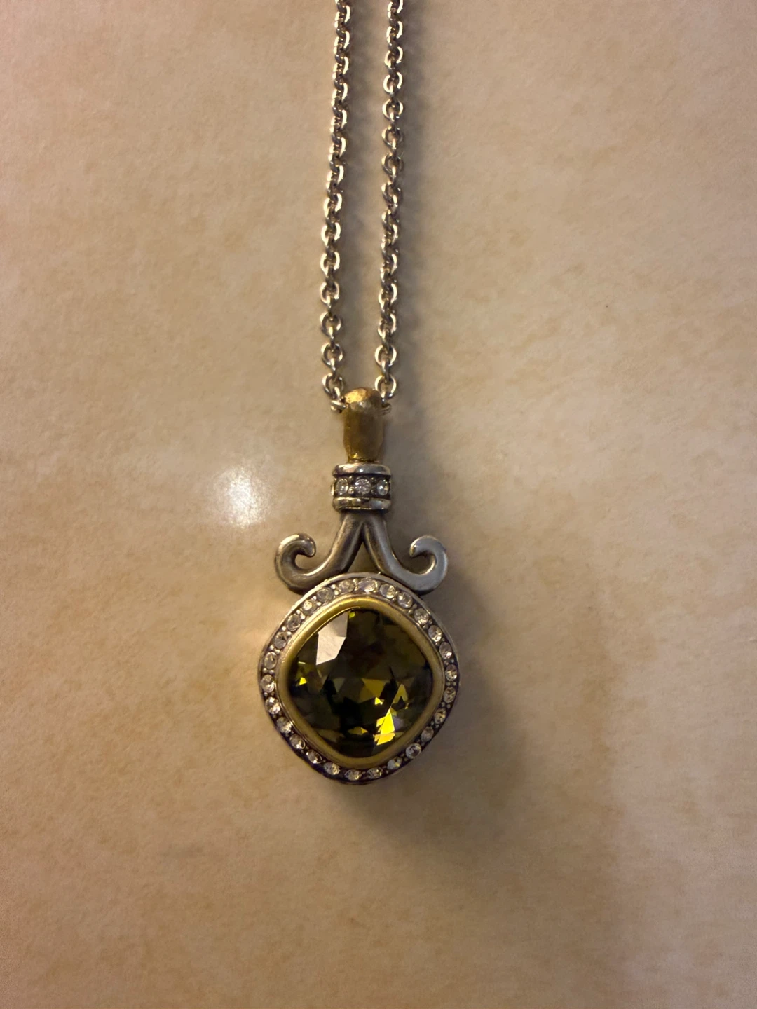 🏈 Brighton necklace with green crystal pendant