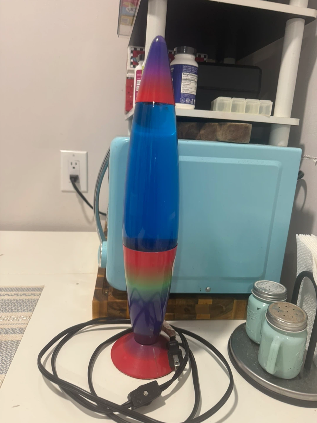 🏈 Rainbow Lava Lamp